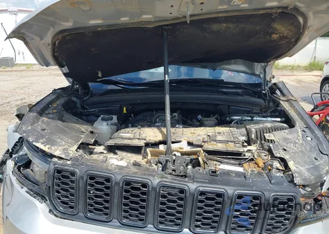 2024 Jeep Grand Cherokee L Altitude X 4X4 from USA, damaged, VIN 1C4RJKAG2R8591409